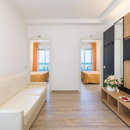 Готель Nettuno 3*