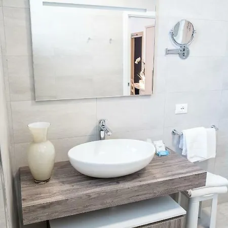Nettuno Hotel 3*